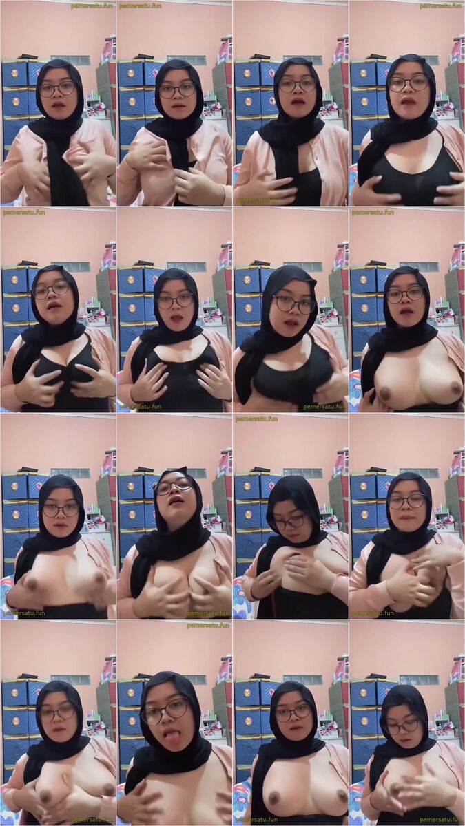 Ukhty cantik pamer tt di ruang ganti