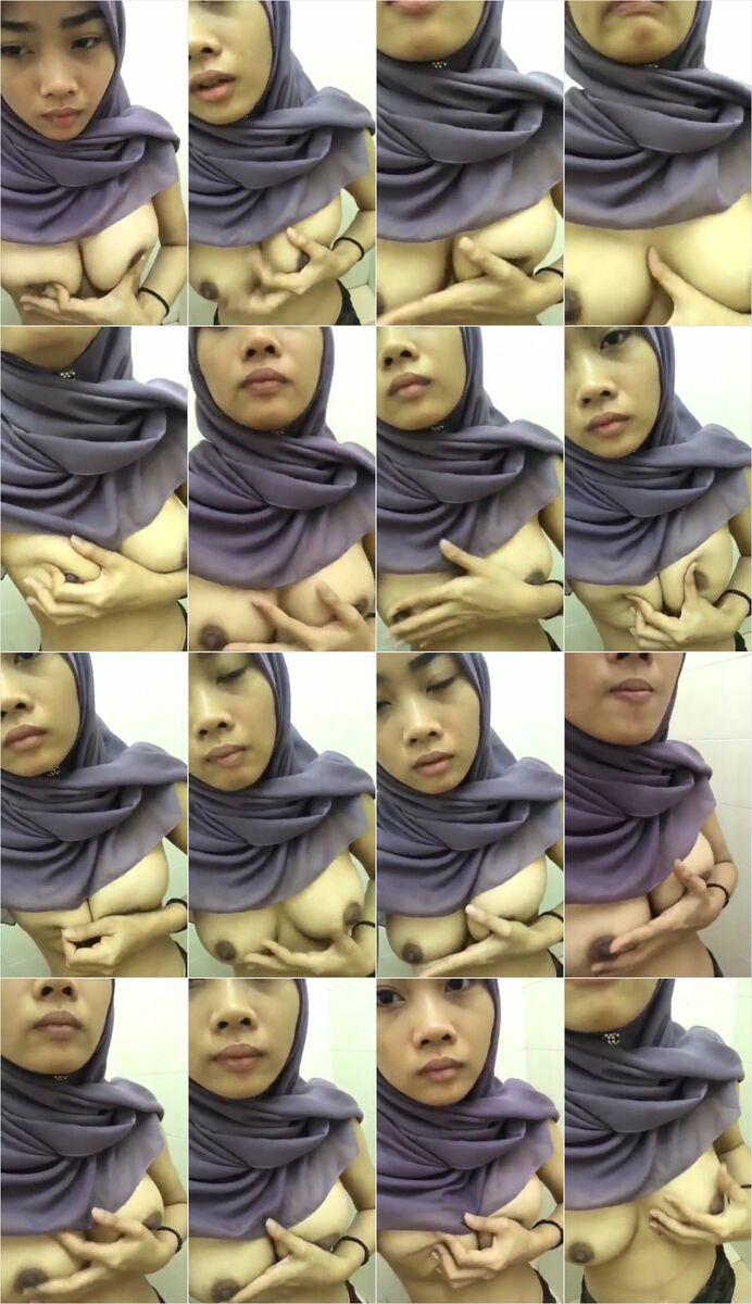 Mahasiswi Nunggu Dosen Masuk Kelas